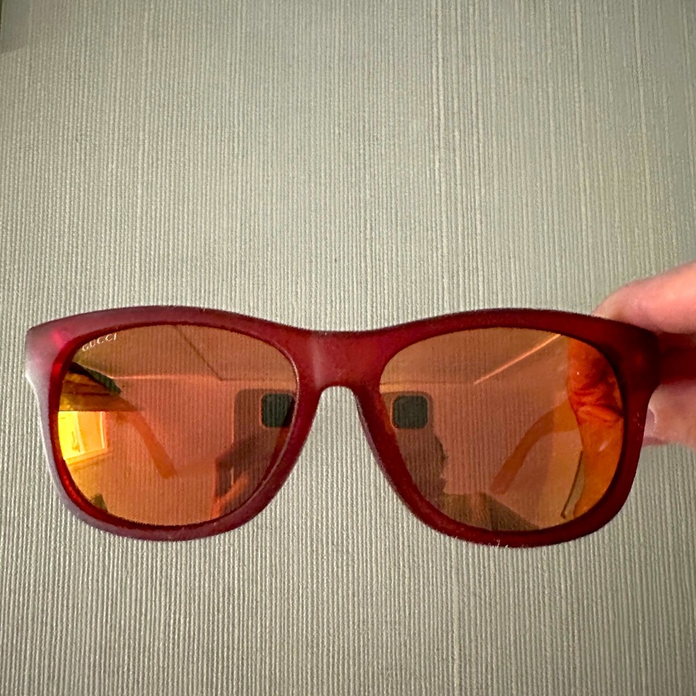 Gucci red tinted sunglasses